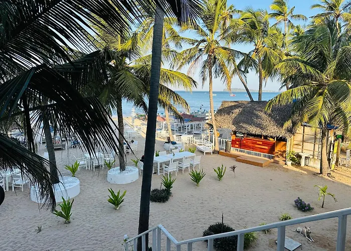 Golden Beach Cottages